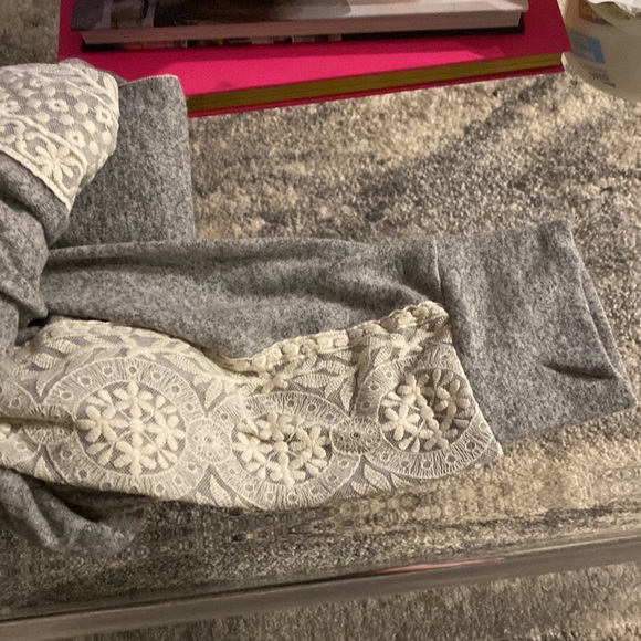 Pajama Set - Picture 3 of 4